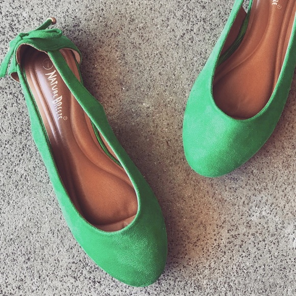 Nature Breeze Shoes - 1 Left! Nature Brz Green open side ballerina flat